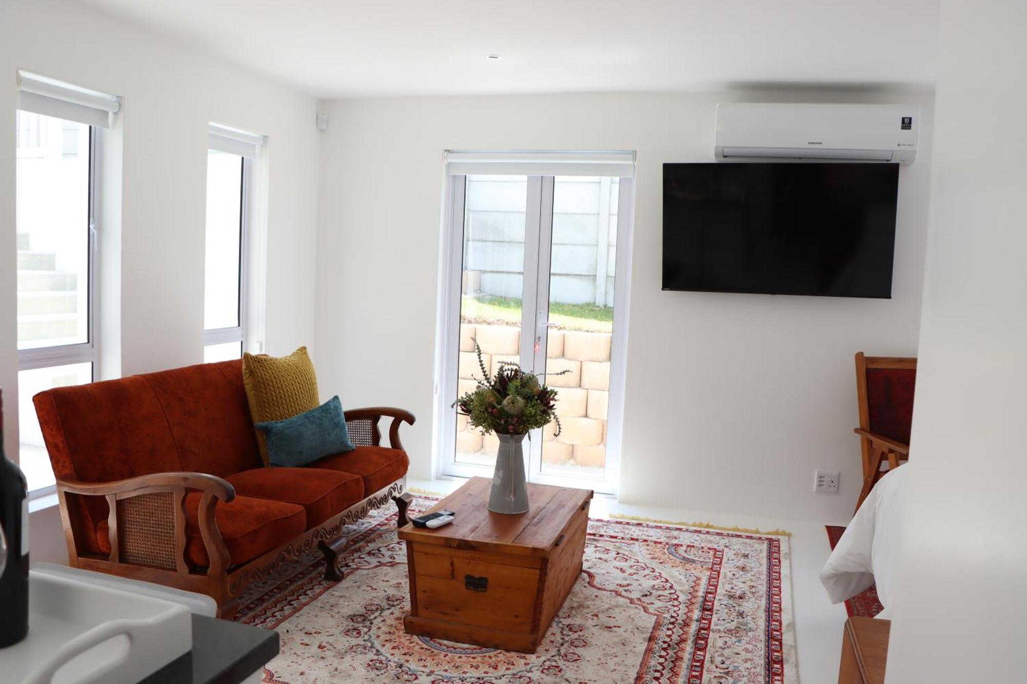 Nivenia Beach House Bettys Bay Exterior photo